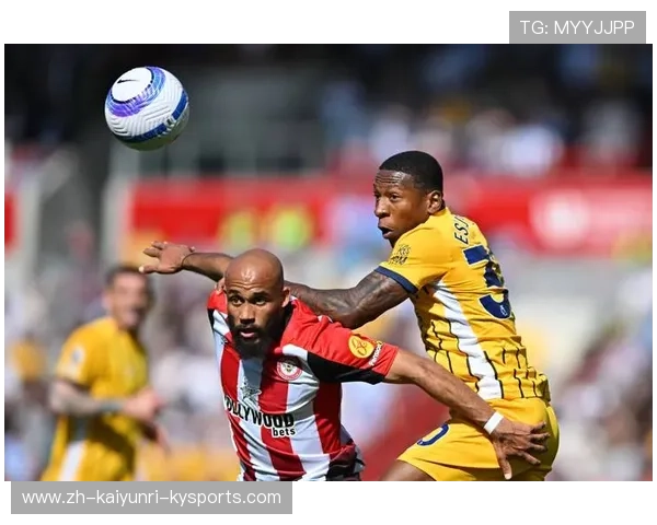 足球比赛中的进攻阵型与防守反击